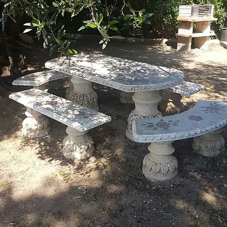 Residencial Rustic Lau Hostal